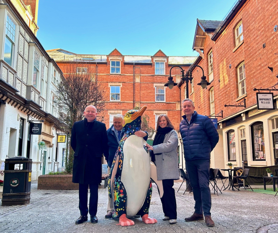 Sut-Waddle-of-Worcester Sut-Waddle-of-Worcester